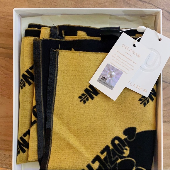 ozlana yellow wool scarf brand new - Picture 2 of 5